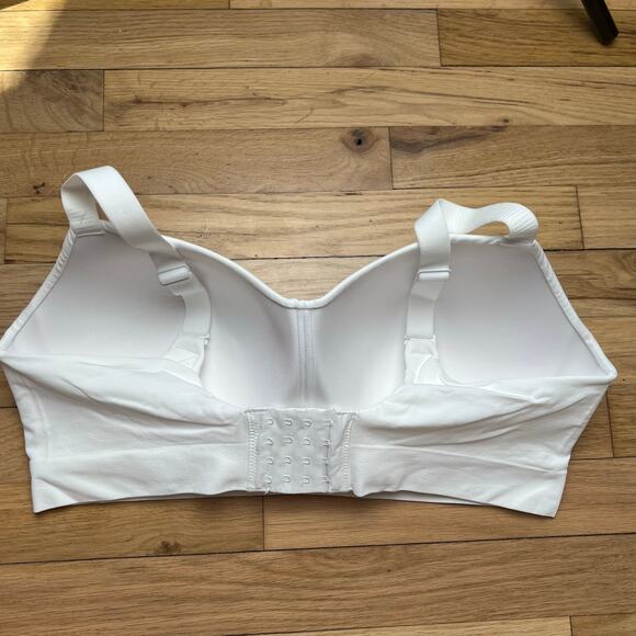 NEW TrueKind Women's 2XL Supportive Comfort Wireless Shaping Bra White Flaw - Picture 2 of 11